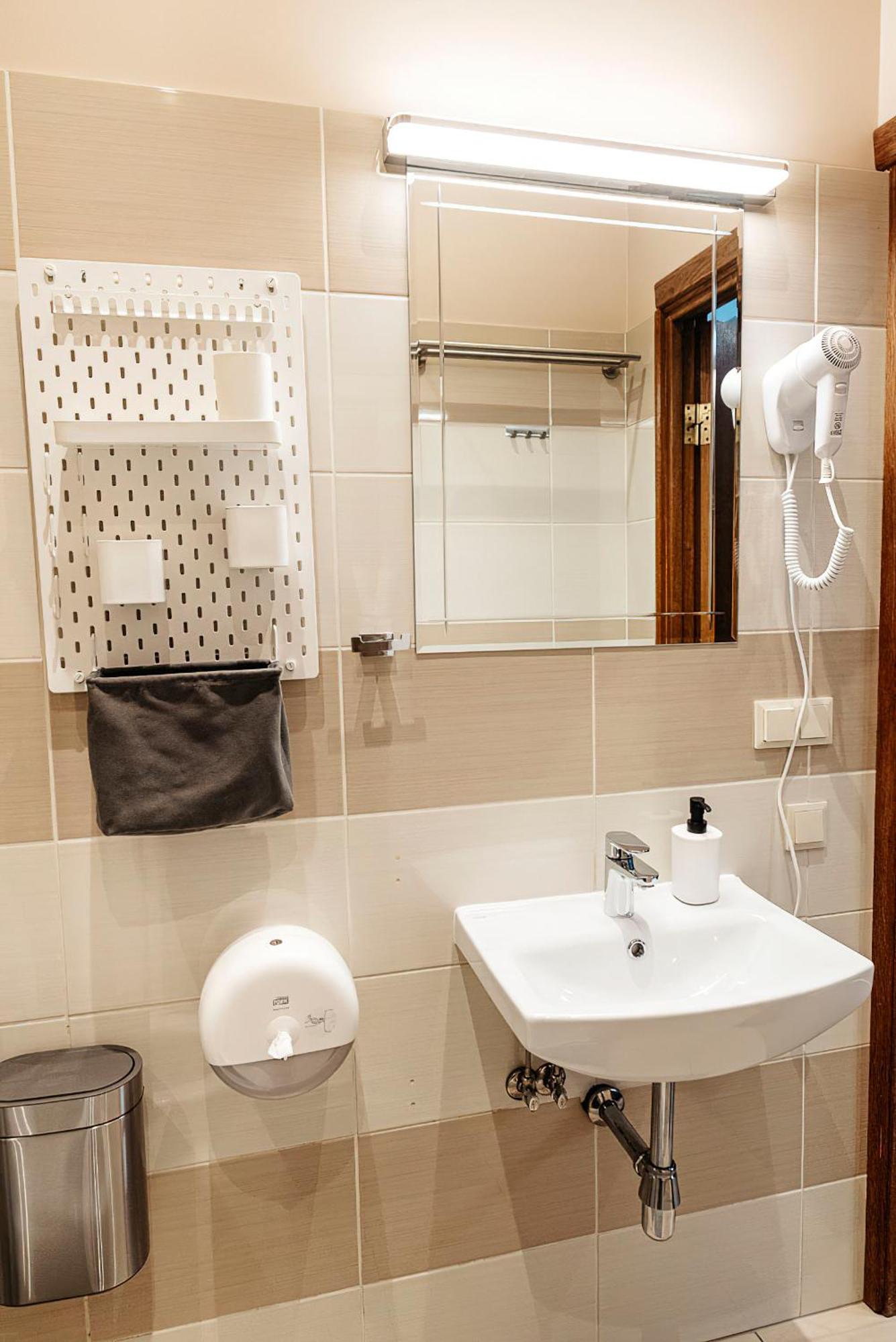 Riga Central Apartments - Skolas Str. Parking Nearby Dış mekan fotoğraf